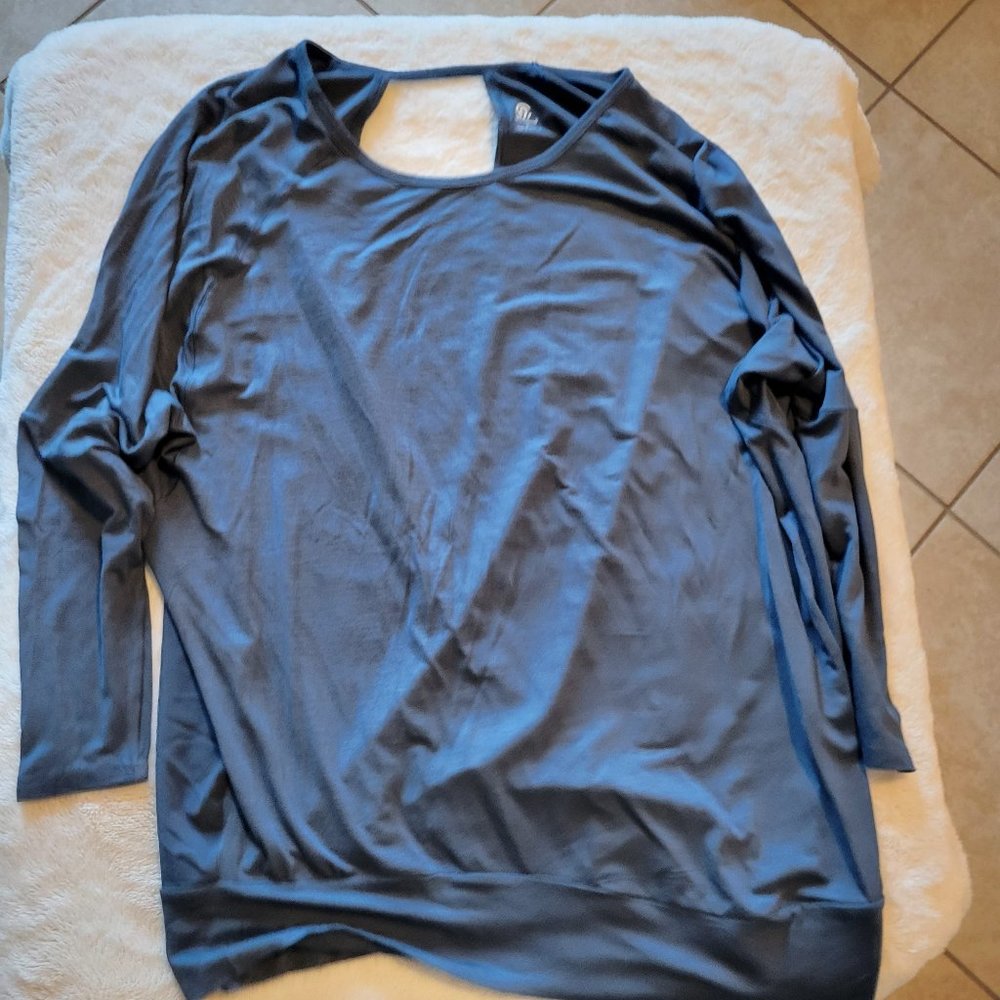 C9 BY CHAMPION Long Sleeve Open Back Training Shirt || BLUE - Picture 9 of 10